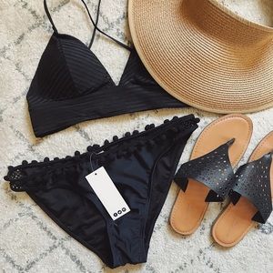 BOOHOO BEACH POM POM BIKINI BOTTOM w/ tags